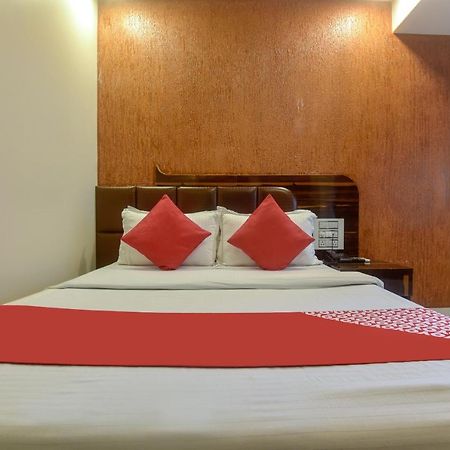 Oyo 28893 Hotel Gulf ムンバイ エクステリア 写真