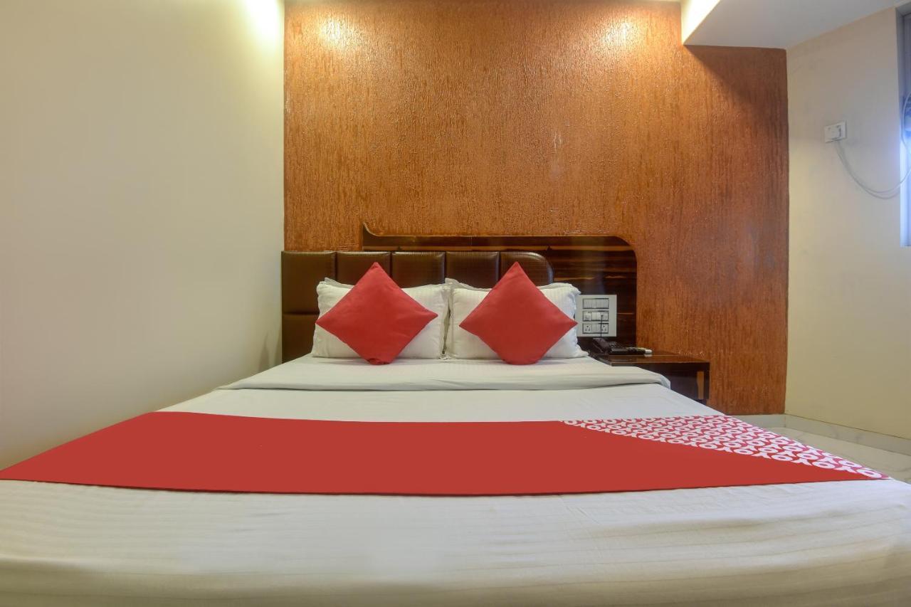 Oyo 28893 Hotel Gulf ムンバイ エクステリア 写真