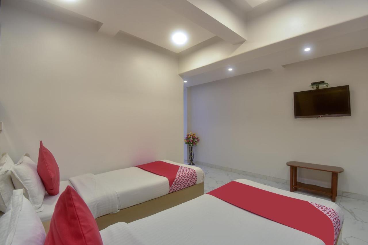Oyo 28893 Hotel Gulf ムンバイ エクステリア 写真