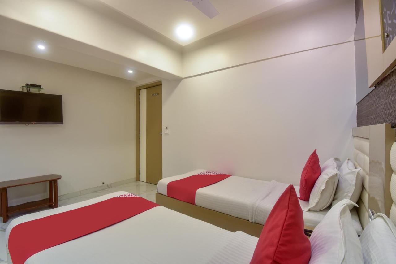 Oyo 28893 Hotel Gulf ムンバイ エクステリア 写真