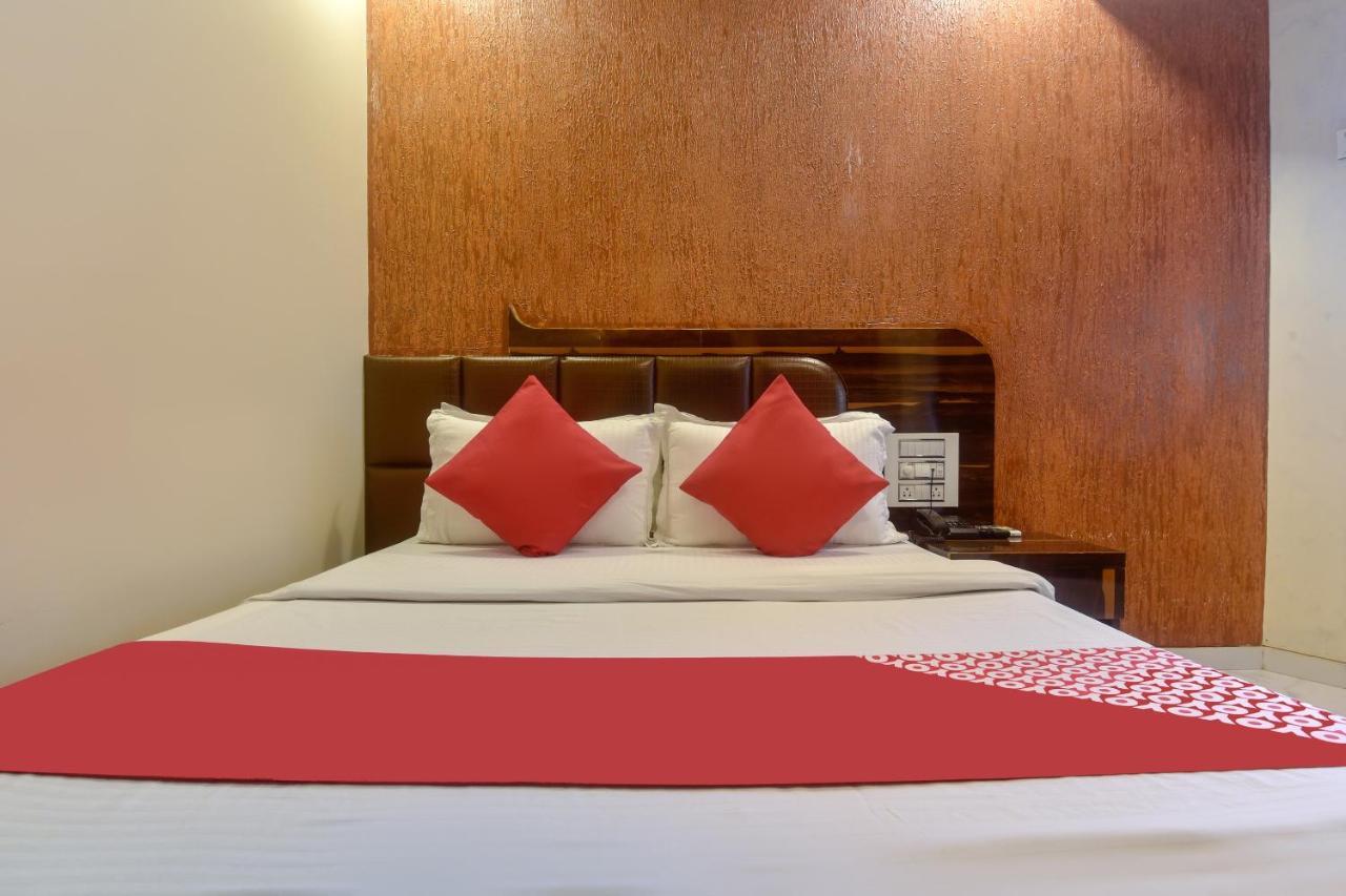 Oyo 28893 Hotel Gulf ムンバイ エクステリア 写真
