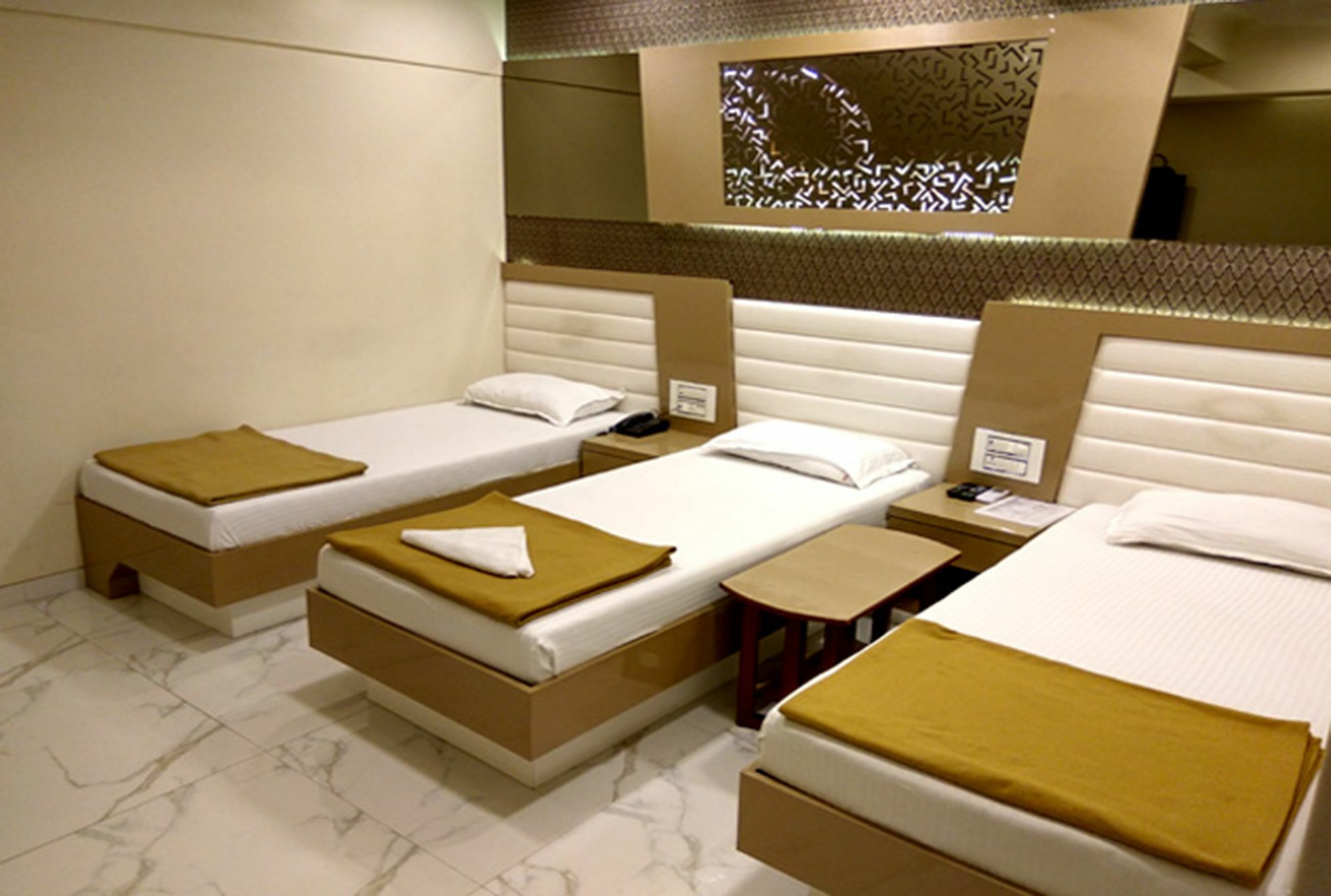 Oyo 28893 Hotel Gulf ムンバイ エクステリア 写真