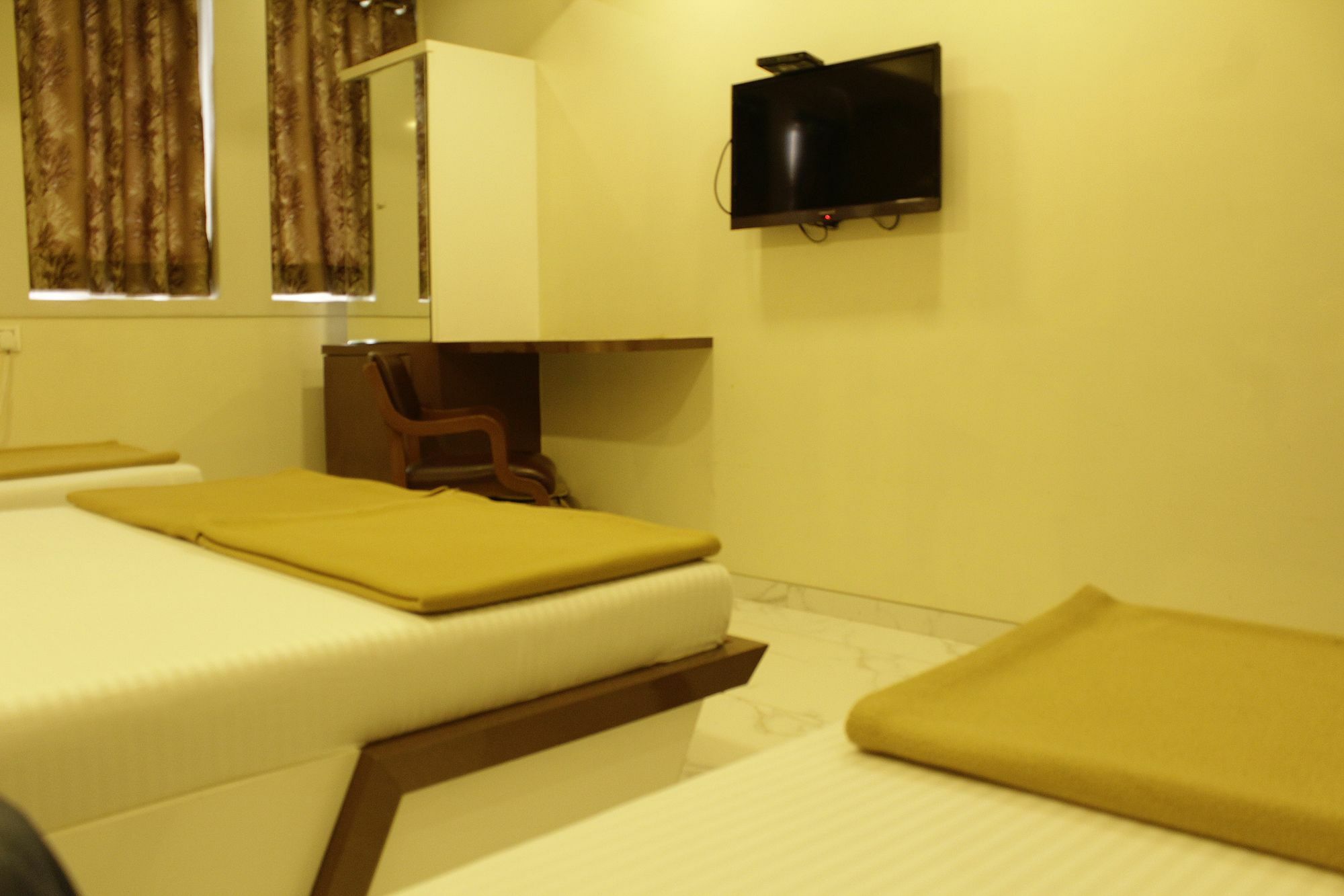 Oyo 28893 Hotel Gulf ムンバイ エクステリア 写真